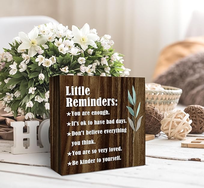 SRADMO Inspirational Little Reminders Wood Box Sign Desk Decor, Inspirational Desk Decor, College Motivational Positive Affirmation Gifts Box Sign For Office Home Dorm Tabletop Shelf Decoration(Brown)
