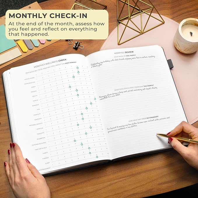 Clever Fox Gratitude Journal Large – Happiness, Positivity & Affirmation Journal – Inspirational Daily Notebook, 3 Months, 8.3x11” (Black)