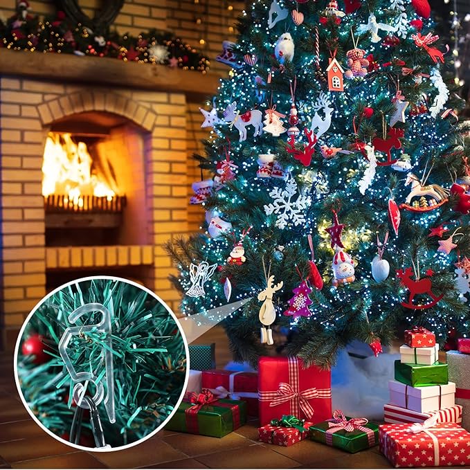 Marsui 200 Pieces Christmas Light Clips Outdoor Gutter Hooks Plastic Seasonal Weatherproof Clips Holiday Fence Hooks for Christmas Roof Tree Outside Hanging String Lights (Clear)