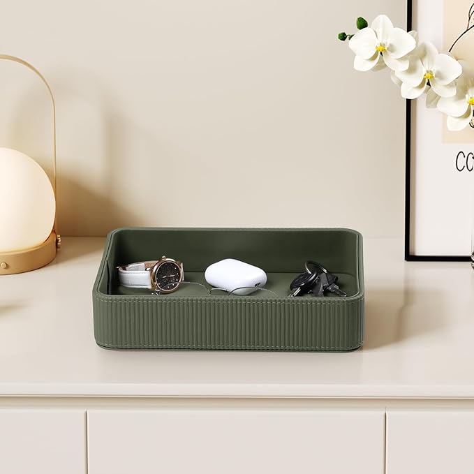 PU Leather Valet Tray Organizer, Modern Nightstand Organizer Bedside Desktop Storage for Womens and Men, Decorative Perfume Trinket Catchall Vanity Tray for Key Watch Wallet (Green)