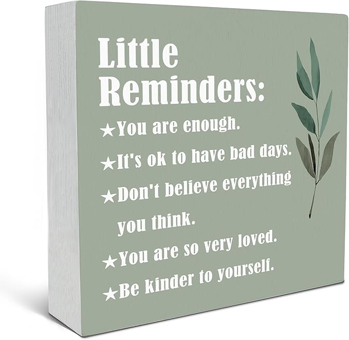 SRADMO Inspirational Little Reminders Wood Box Sign Desk Decor, Inspirational Desk Decor, College Motivational Positive Affirmation Gifts Box Sign For Office Home Dorm Tabletop Shelf Decoration(Greeen)
