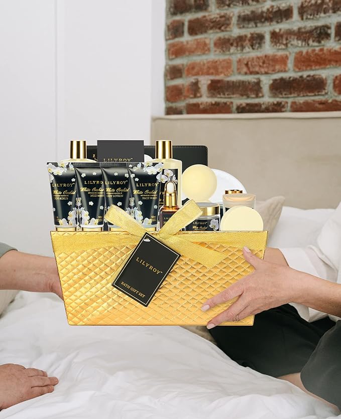 Christmas Gifts for Women and Men - 18-Piece Luxury Gold Spa Gift Set, Premium Bath Collection | Father's Day, Mothers Day Gifts, Birthday Gifts, All Occasion Ultimate Holiday Gift for Her & Him