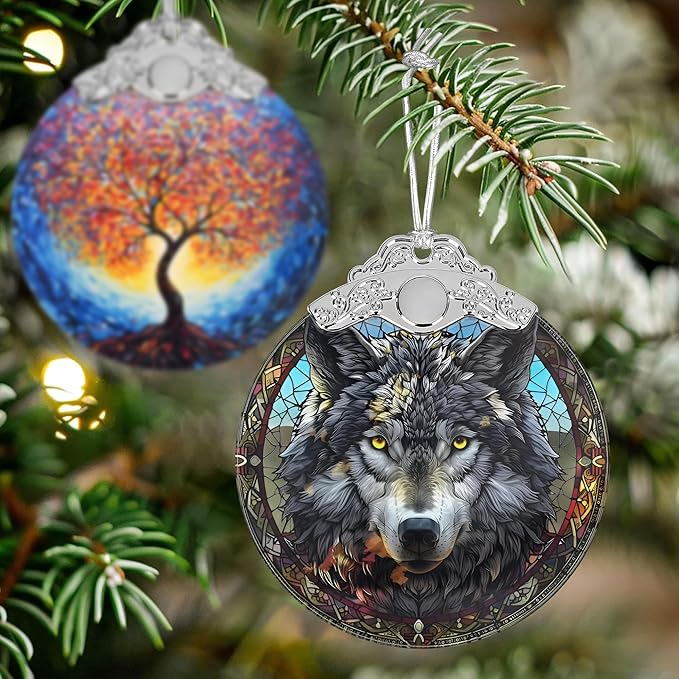 Gray Wolf Stained Glass Orament - Christmas Ornament - Christmas Decorations for Tree - Holiday Present ldeas - Gift Exchange