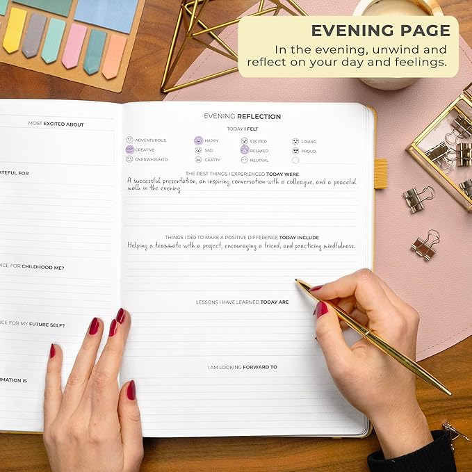 Clever Fox Gratitude Journal Large – Happiness, Positivity & Affirmation Journal – Inspirational Daily Notebook, 3 Months, 8.3x11” (Amber Yellow)