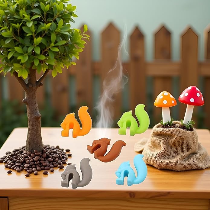 5Pcs Random Color Cute Squirrel Shape Silicone Tea Bag Holder Cup, Squirrel Drink Markers, Tea Bag Holder for Cup Hanging Tool Mug Candy Colors Gift Set，Tea Bag Coasters，Coffee, Tea and Espresso