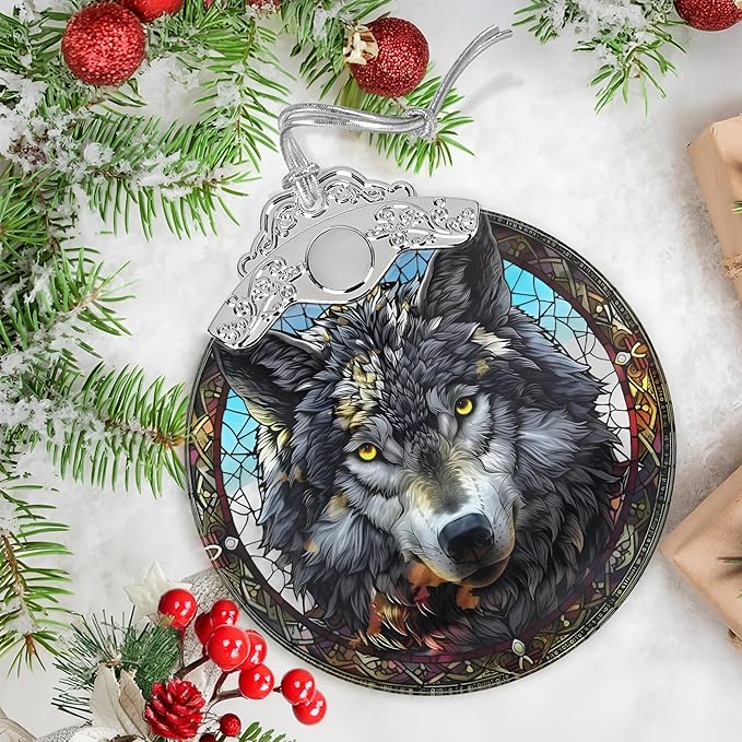 Gray Wolf Stained Glass Orament - Christmas Ornament - Christmas Decorations for Tree - Holiday Present ldeas - Gift Exchange